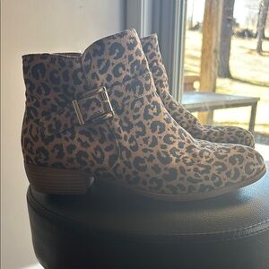 Cheetah Boots with Side Zipper